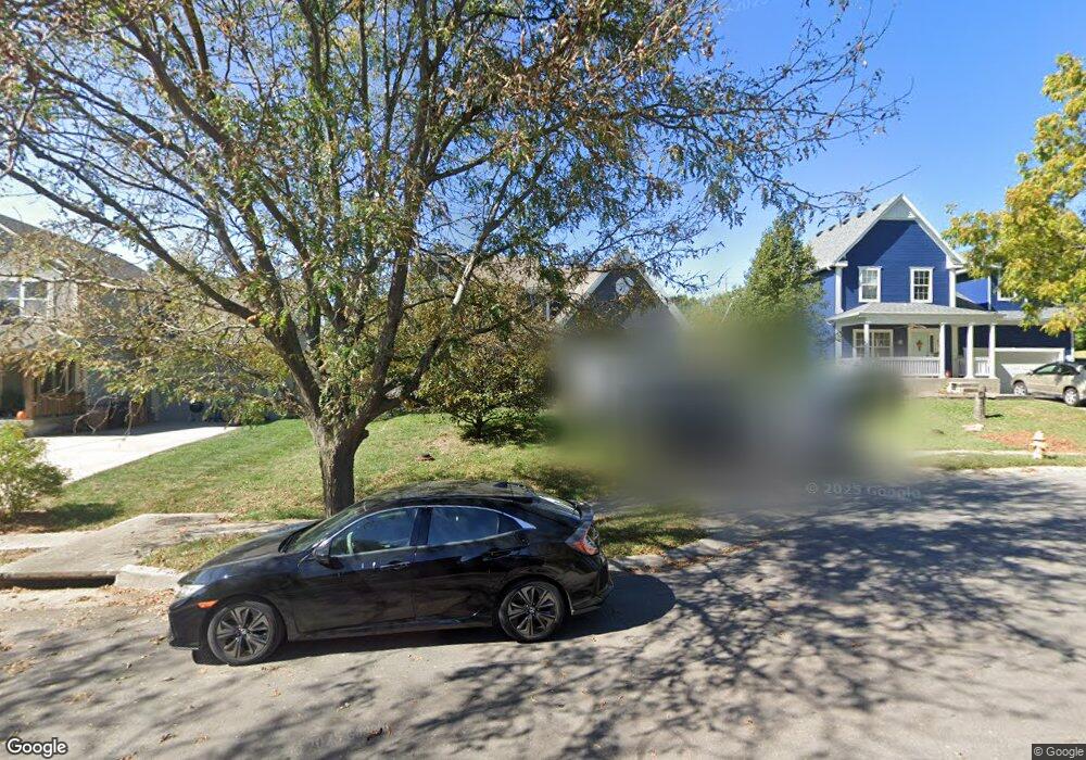 602 S Adams St, Raymore, MO 64083 - photo 1