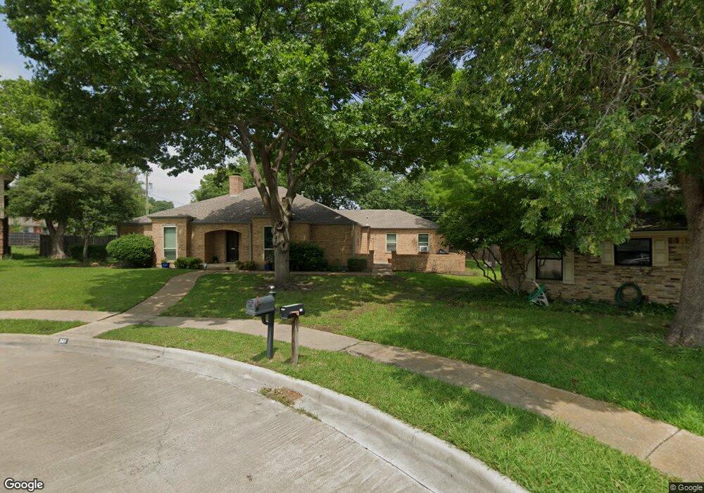 301 Woodhollow Ct, Wylie, TX 75098 - photo 1