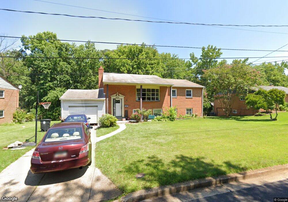 9004 Orbit Ln, Lanham, MD 20706 - photo 1