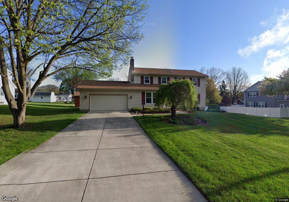 1292 Woodnoll Dr, Flint, MI 48507 - photo 1