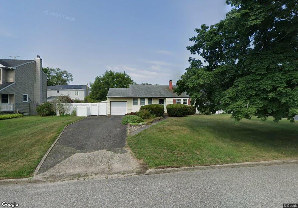 2906 Rhode Island Ave, Medford, NY 11763 - photo 1