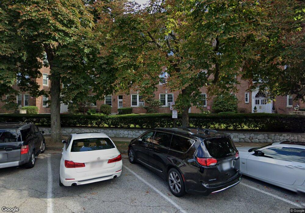 14 Mulford Place unit 1D, Hempstead, NY 11550 - photo 1