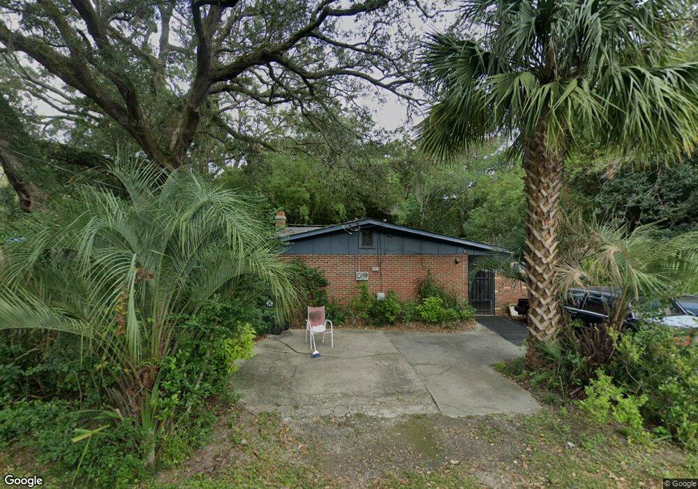 1912 Washington St, Brunswick, GA 31520 - photo 1