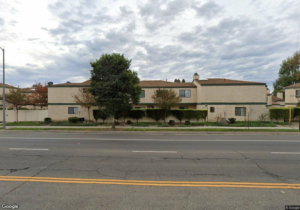 19650 Roscoe Blvd unit B, Northridge, CA 91324 - photo 1