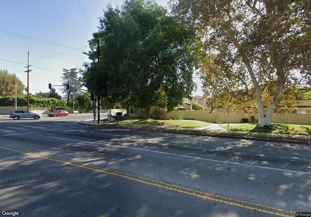 19654 Roscoe Blvd unit B, Northridge, CA 91324 - photo 1