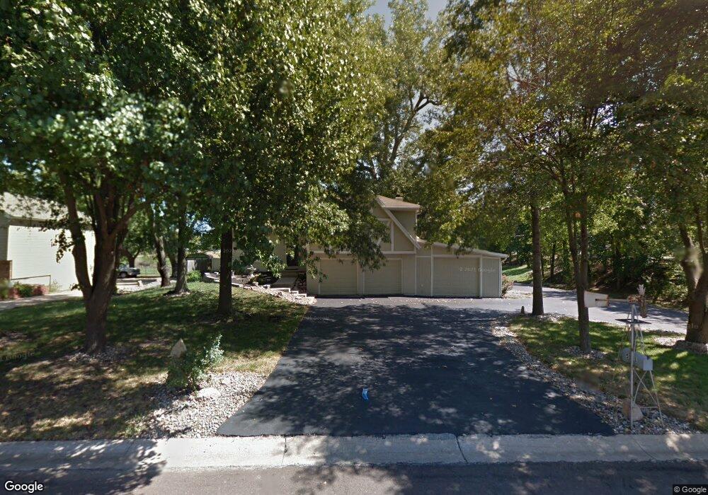 5121 Longview Rd, Shawnee, KS 66218 - photo 1