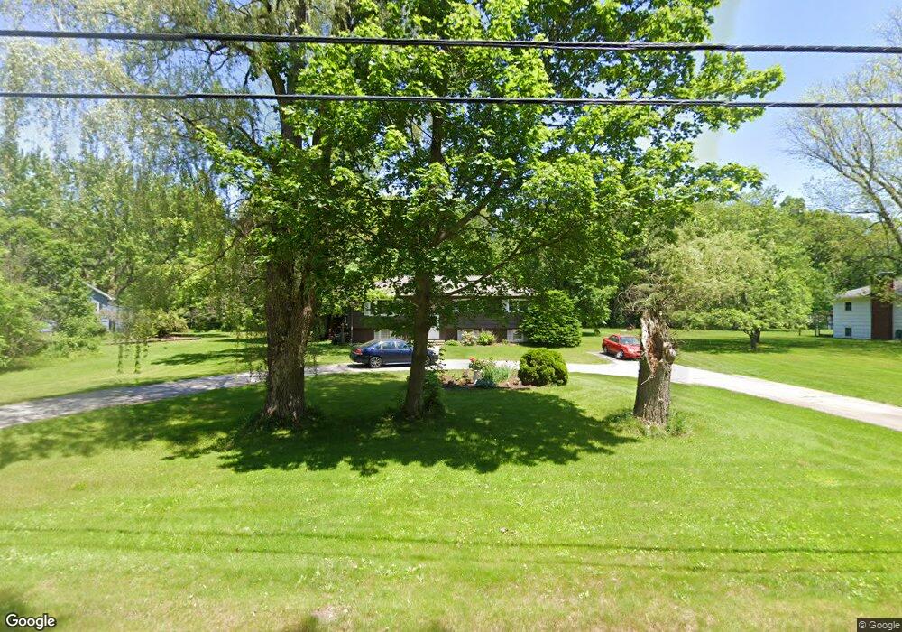 272 Island Pond Rd, Derry, NH 03038 - photo 1