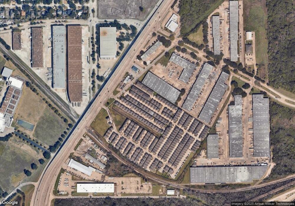 3724 Main Plaza Dr, Houston, TX 77025 - photo 1