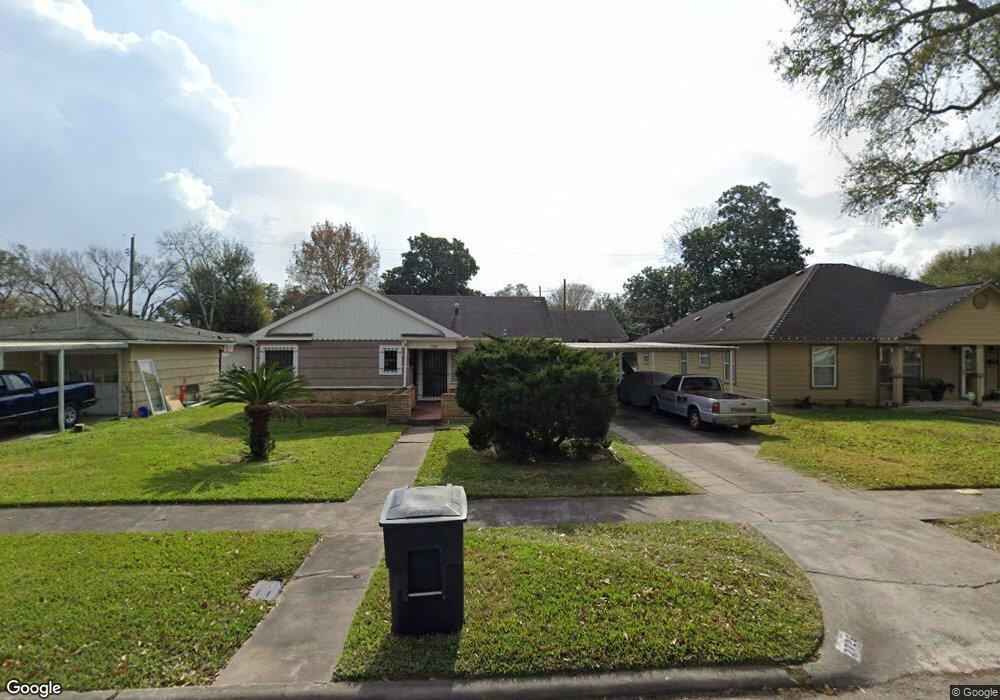 7726 Dixie Dr, Houston, TX 77087 - photo 1