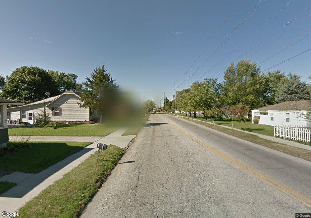 1221 W Lusher Ave, Elkhart, IN 46517 - photo 1