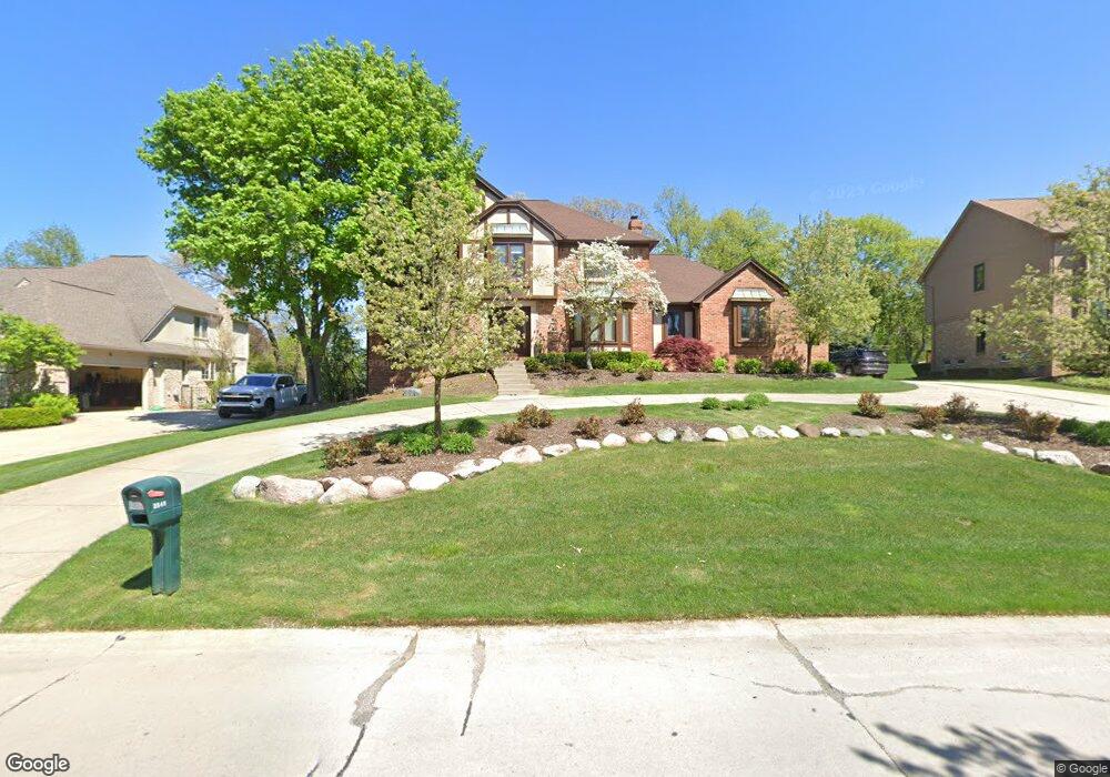 2549 Bloomfield Cros, Bloomfield Hills, MI 48304 - photo 1