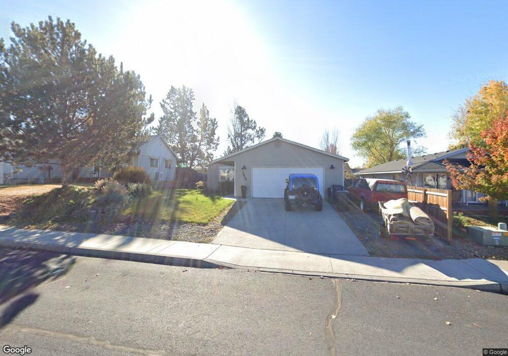 2904 SW Pumice Ave, Redmond, OR 97756 - photo 1