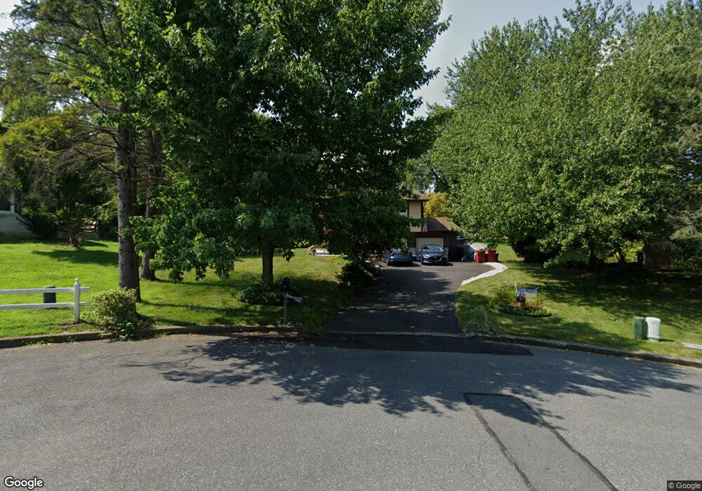 1612 Susan Cir, Easton, PA 18040 - photo 1