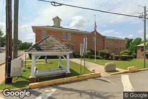 100 Bacon St, Irwinton, GA 31042