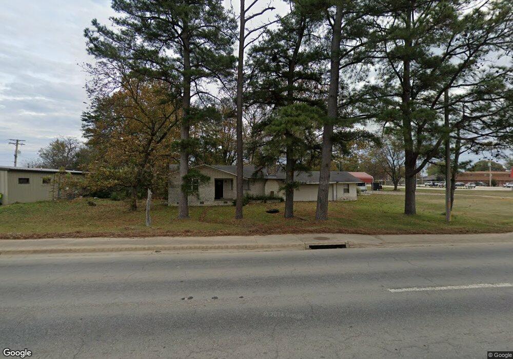 1715 S Park Ave, Stuttgart, AR 72160 - photo 1