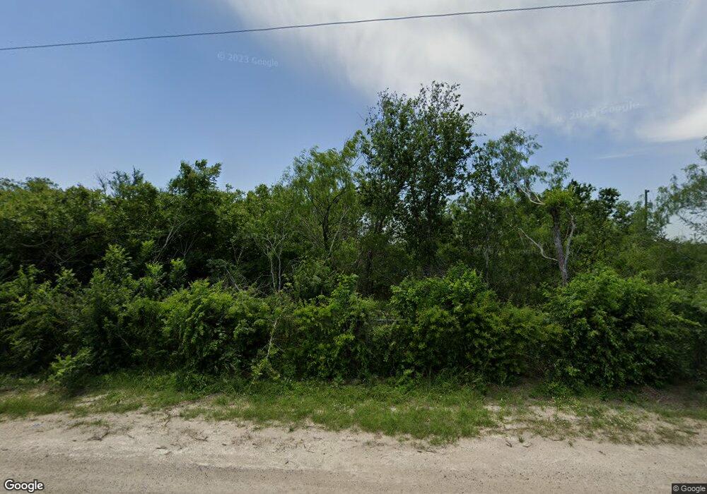 2541 Wofford Ln, Beeville, TX 78102 - photo 1