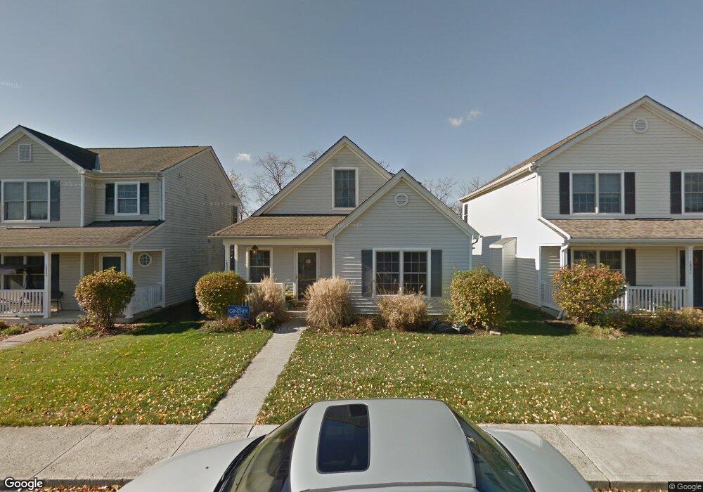 1833 Daisyfield Dr unit 204, Columbus, OH 43219 - photo 1