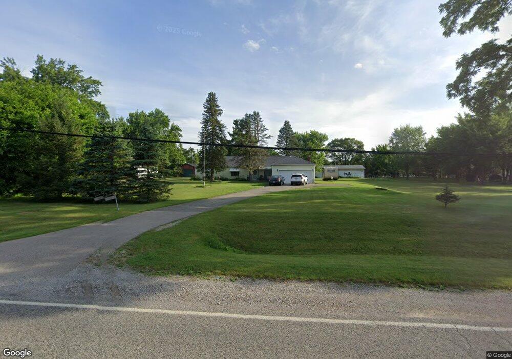 8465 E Coldwater Rd, Davison, MI 48423 - photo 1