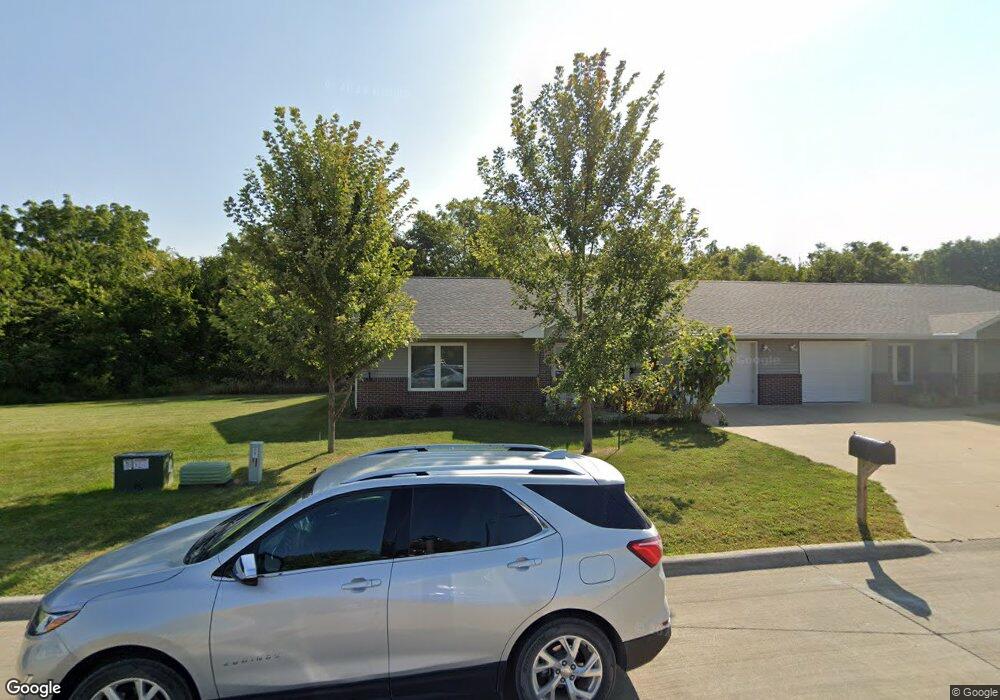 822 Colonial Ave, Columbus Junction, IA 52738 - photo 1