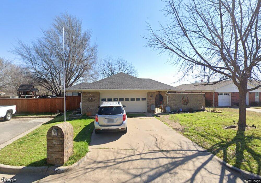138 Black Forest Dr, Weatherford, TX 76086 - photo 1