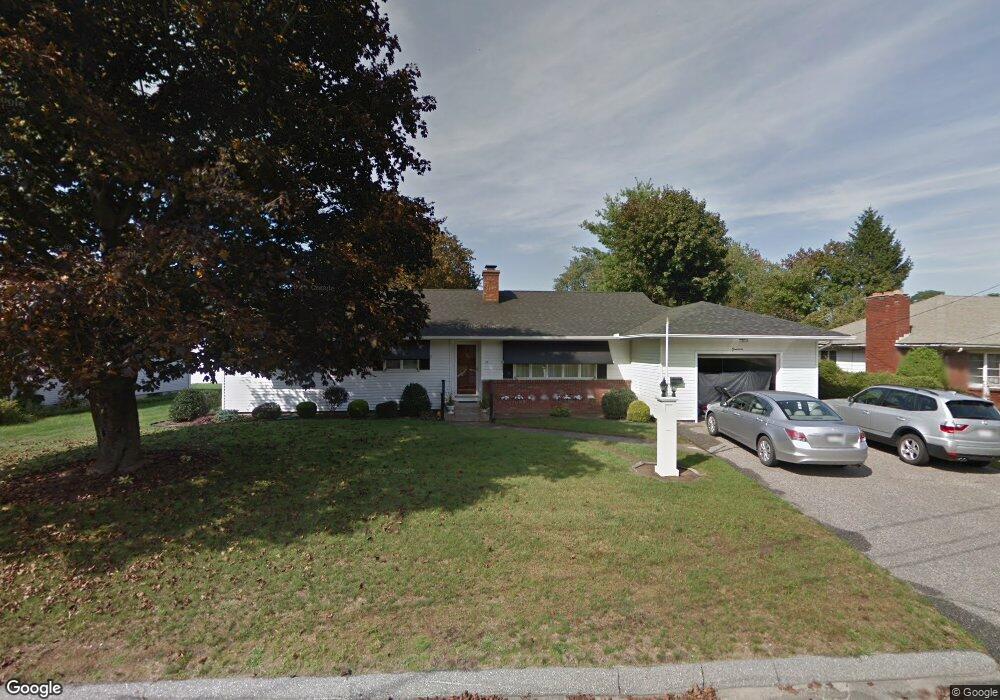 14 Fanjoy Dr, Chicopee, MA 01013 - photo 1