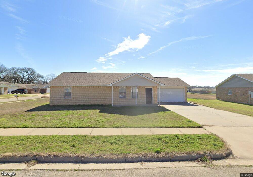 215 Bobbie Ann Ct, Granbury, TX 76049 - photo 1