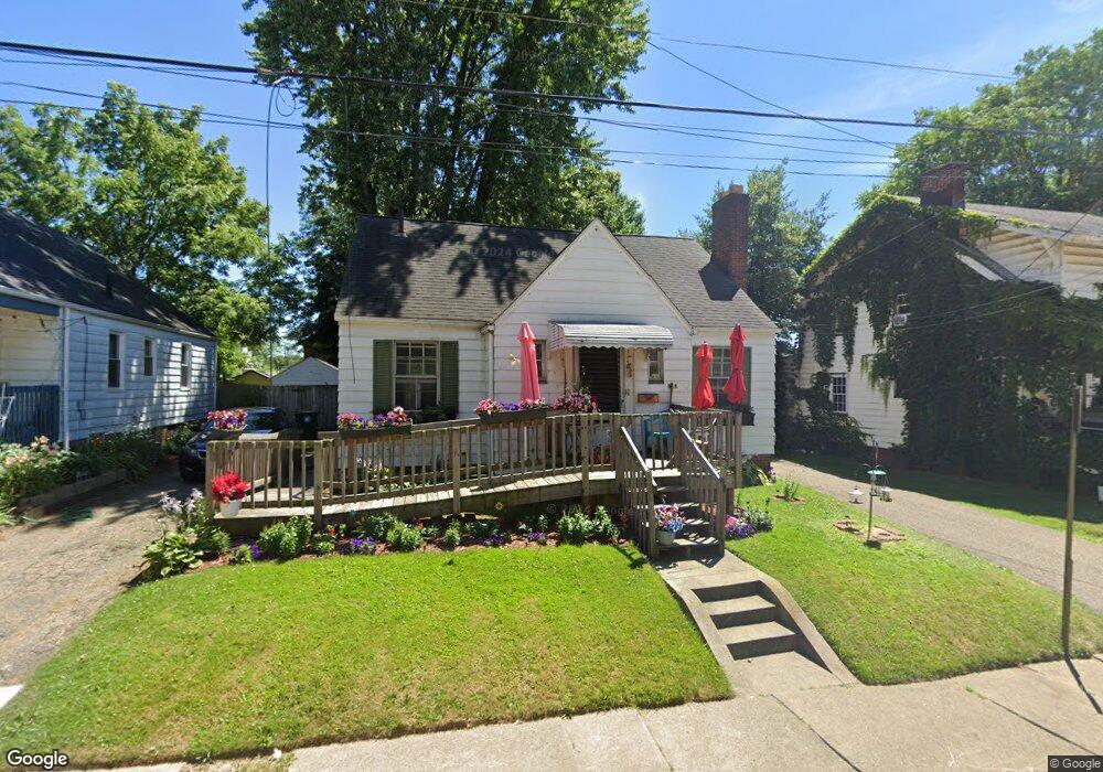 918 Sherlock Place NE, Canton, OH 44714 - photo 1