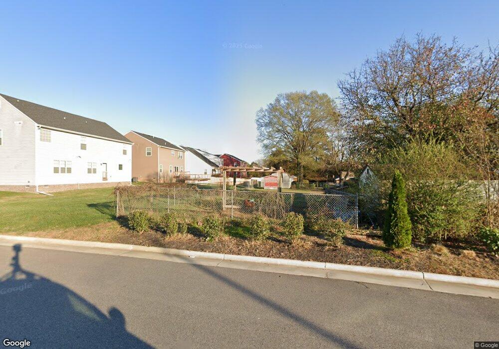 8251 Canberra Dr, North Chesterfield, VA 23237 - photo 1