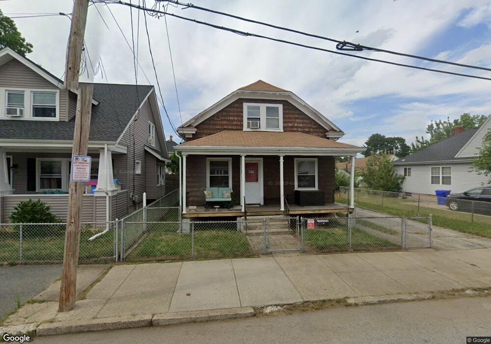 24 Bristol Ave, Pawtucket, RI 02861 - photo 1