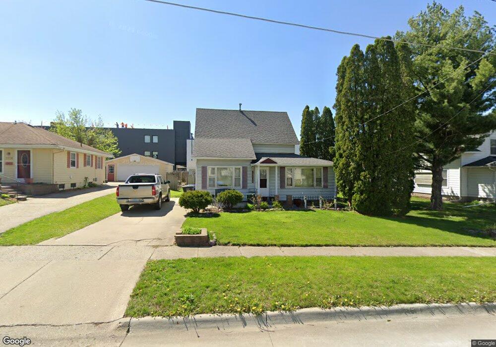 2738 57th St, Des Moines, IA 50310 - photo 1