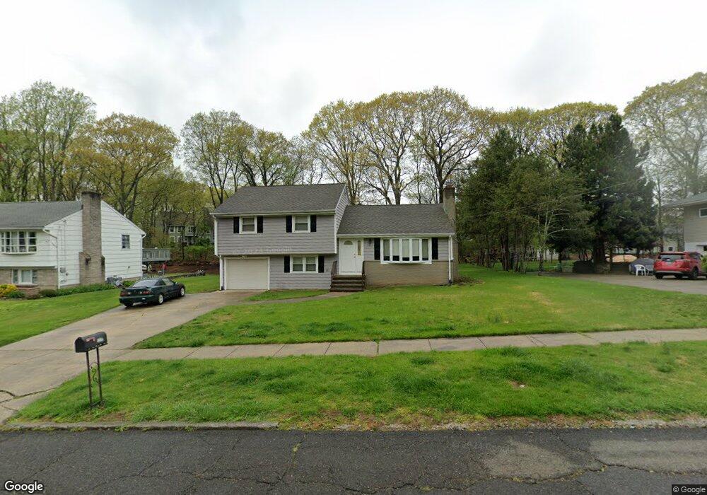 110 Meadowlawn Rd, Stratford, CT 06614 - photo 1