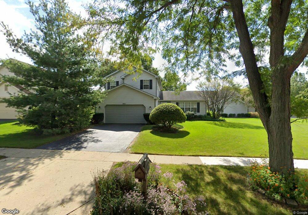 1911 Honey Locust Dr, Algonquin, IL 60102 - photo 1