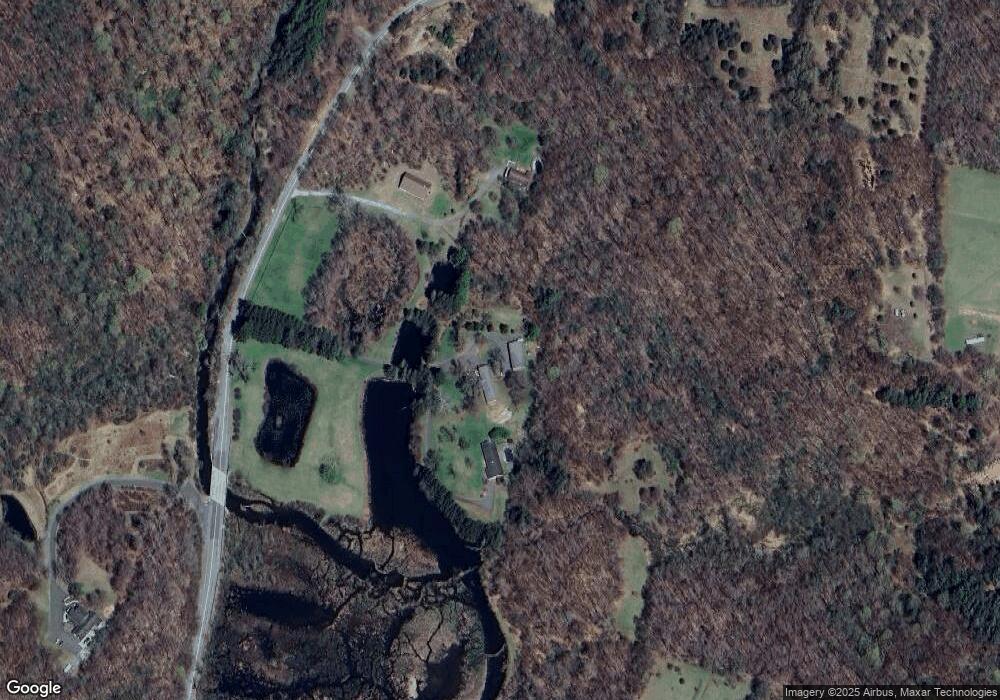 152 Bunnell Pond Rd, Honesdale, PA 18431 - photo 1