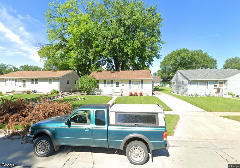 813 20th St S, Fargo, ND 58103 - photo 1