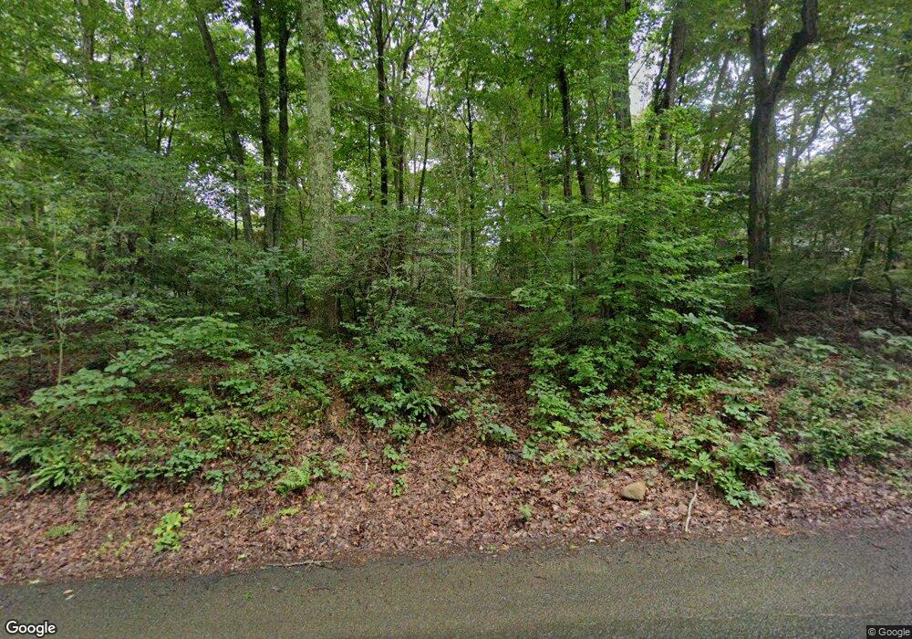 438 Peddlers Rd, Guilford, CT 06437 - photo 1