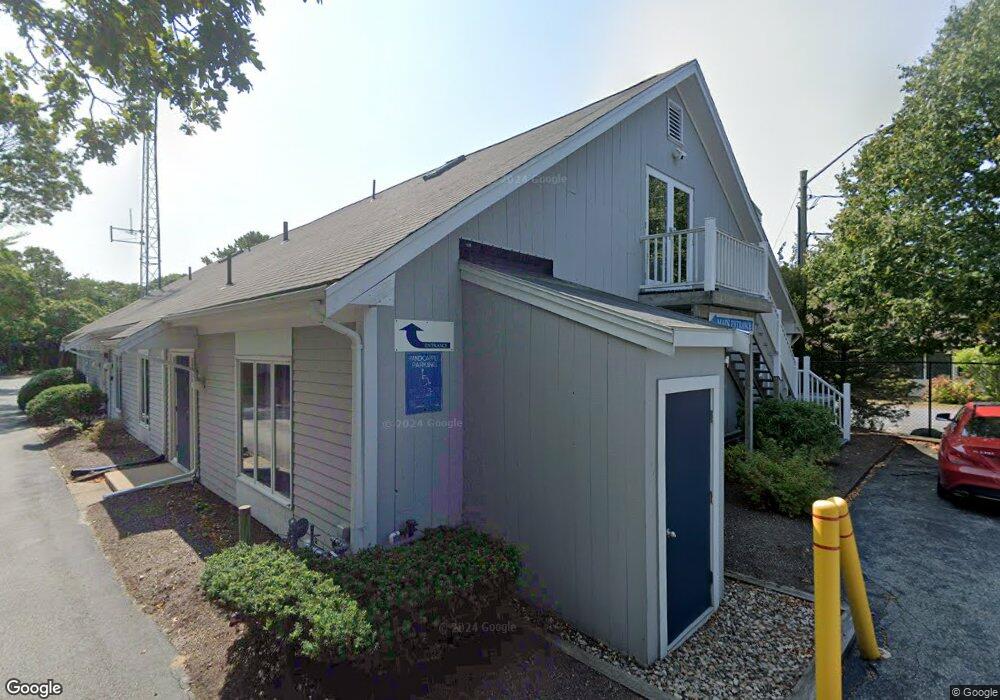 775 W Main St unit 2, Hyannis, MA 02601 - photo 1