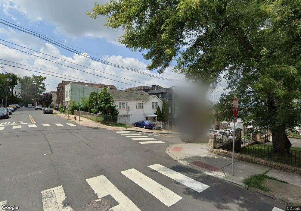 195 Lincoln St, Jersey City, NJ 07307 - photo 1