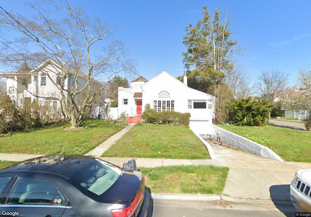 267 Wynsum Ave, Merrick, NY 11566 - photo 1