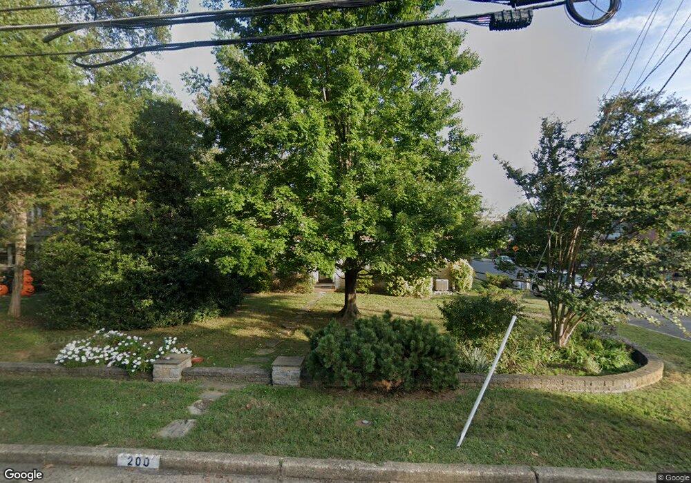 200 N Oak St, Falls Church, VA 22046 - photo 1