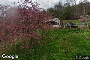 209 Scuttle Hole Gap Rd, Whitesburg, KY 41858