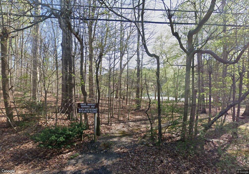 6407 Waterway Dr, Falls Church, VA 22044 - photo 1