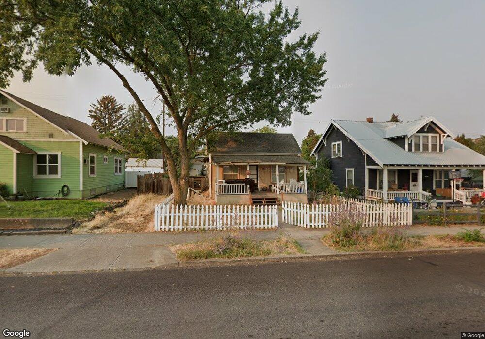 604 W 9th St, the Dalles, OR 97058 - photo 1