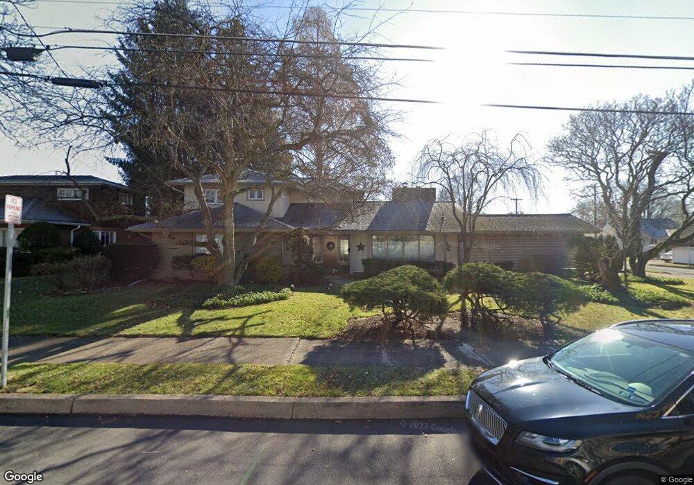 611 Meadowland Ave, Kingston, PA 18704 - photo 1