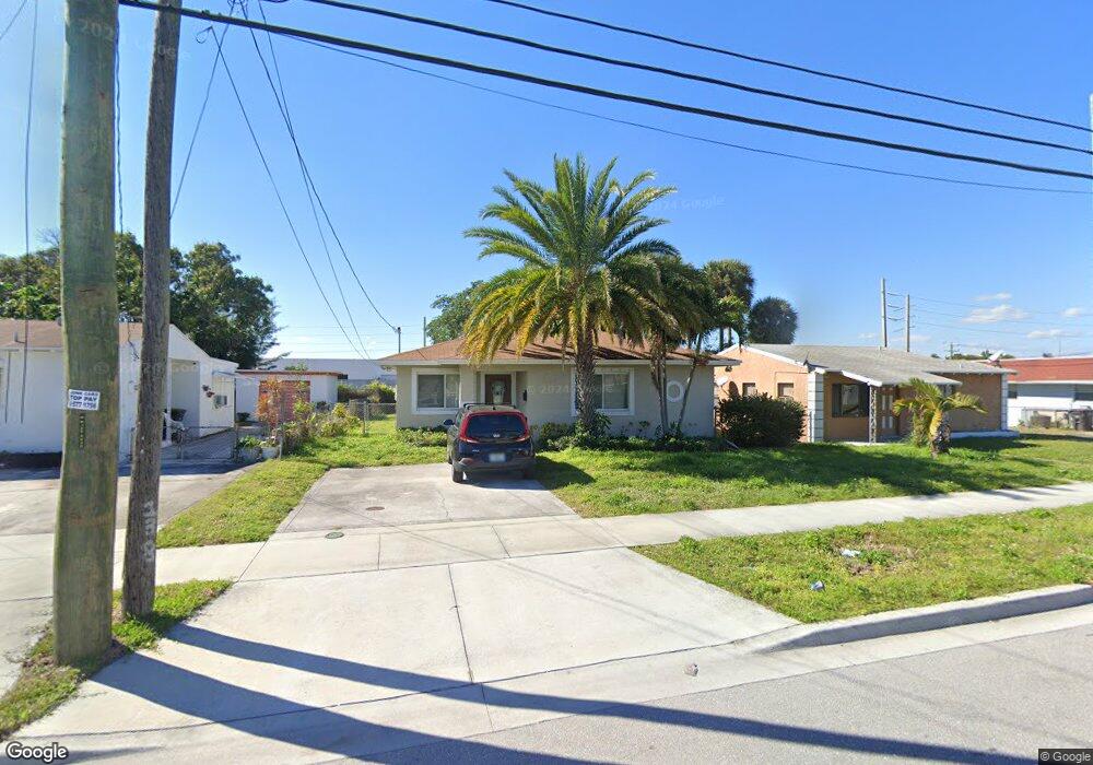 3301 Windsor Ave, West Palm Beach, FL 33407 - photo 1