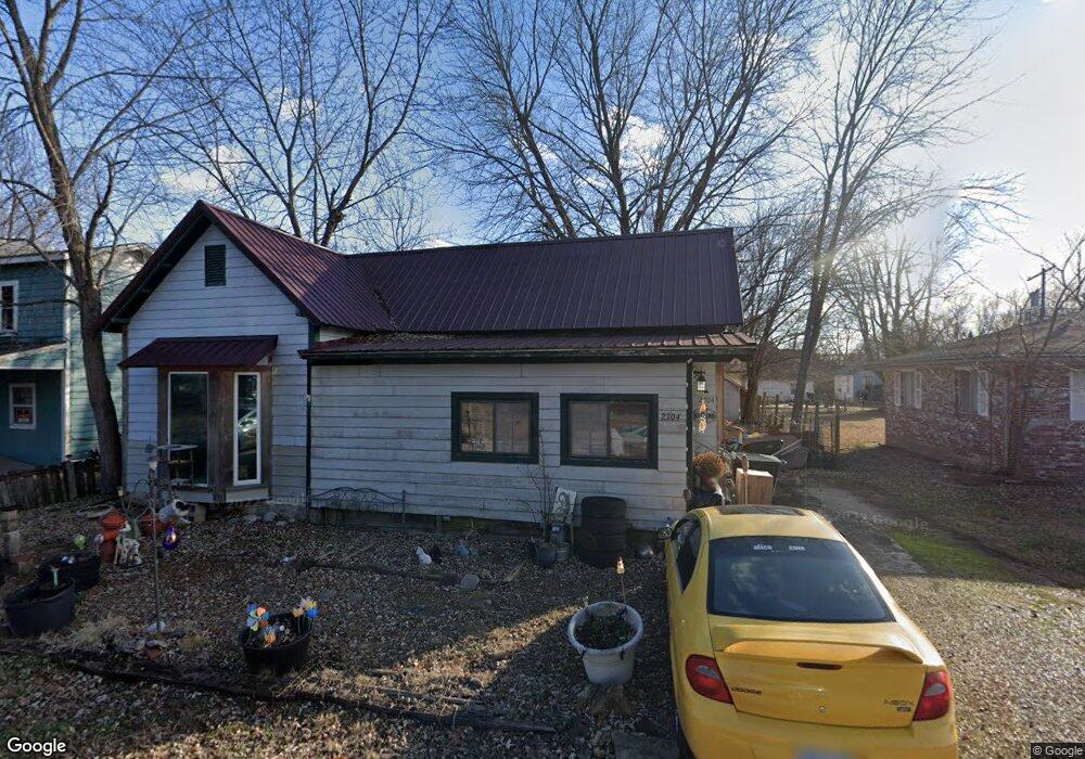 2704 Gabriel Ave, Parsons, KS 67357 - photo 1