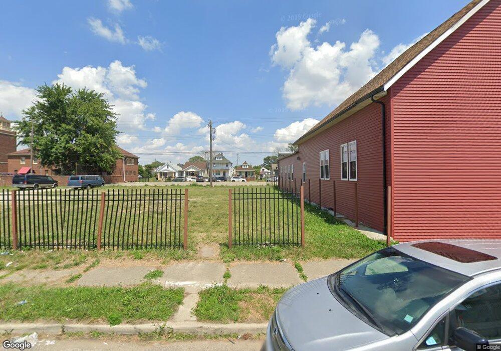 12526 Mitchell St, HamtraMcK, MI 48212 - photo 1