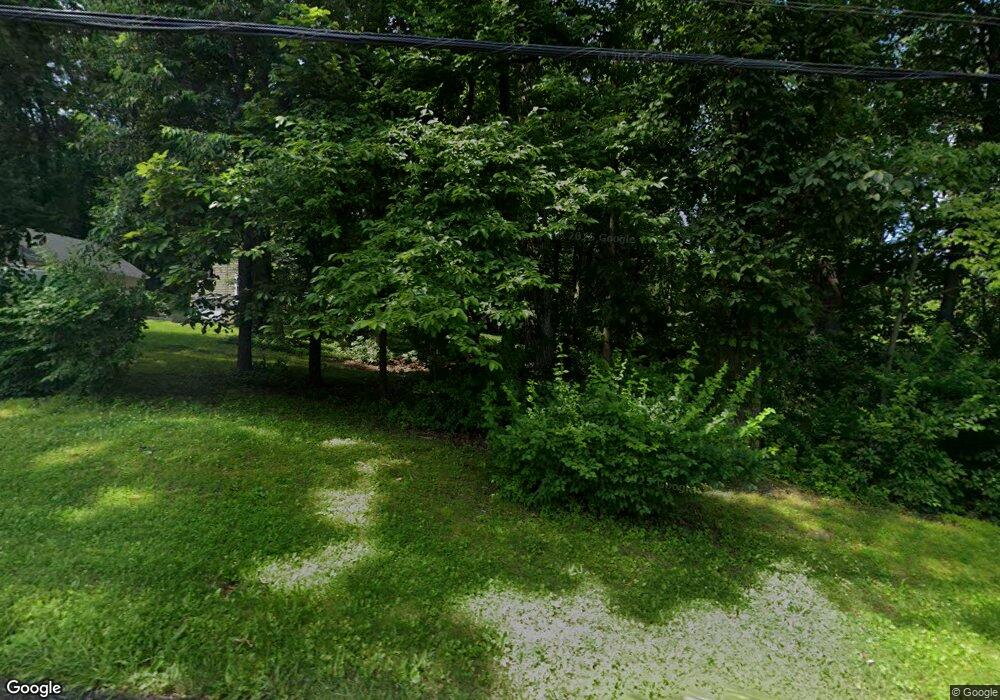 4674 Chestnut Hill Rd, Center Valley, PA 18034 - photo 1