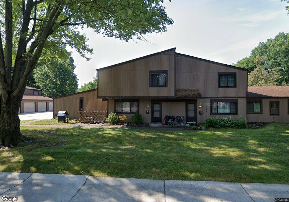 26699 Lake of the Falls Blvd unit 26699, Olmsted Falls, OH 44138 - photo 1