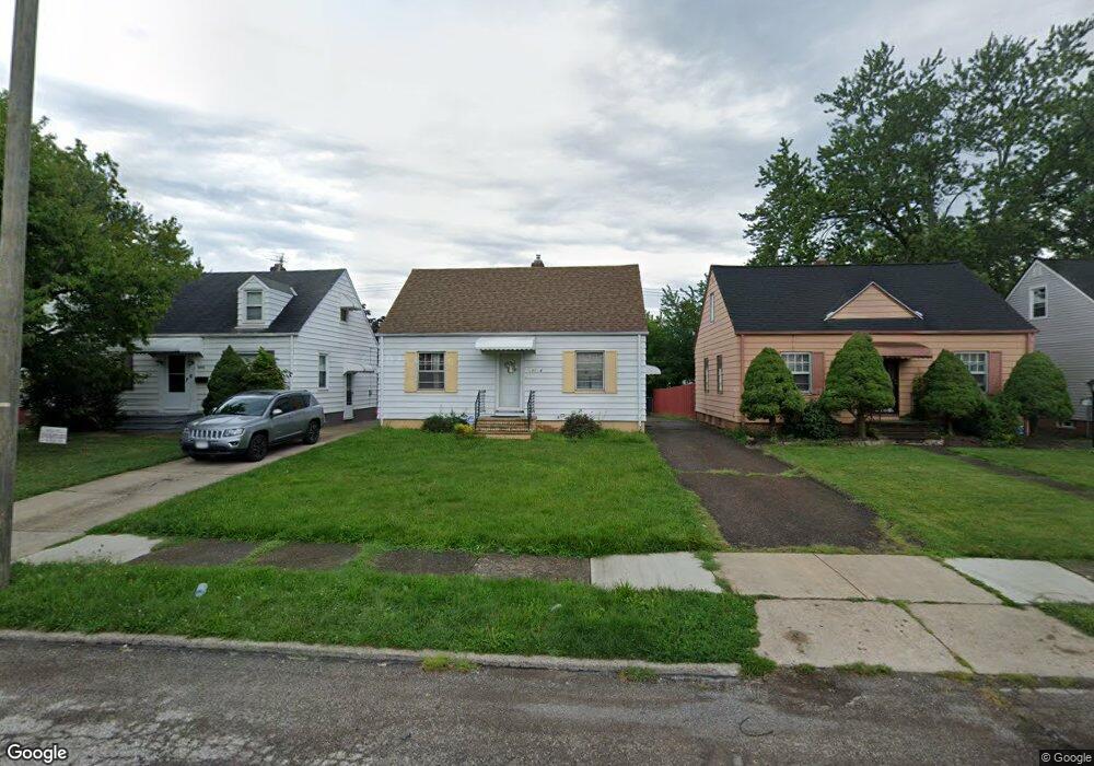 21004 Watson Rd, Maple Heights, OH 44137 - photo 1