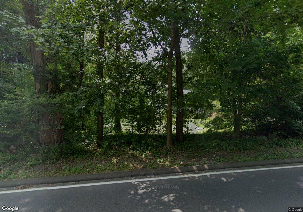 911 Ridgefield Rd, Wilton, CT 06897 - photo 1